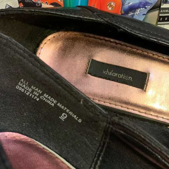 XHILIRATION-women’s black faux leather slip-on mid/high heeled shoes - Picture 9 of 9